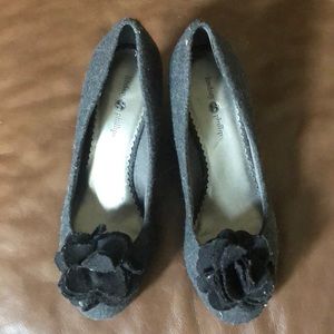 Lindsay Phillips dark grey wedges